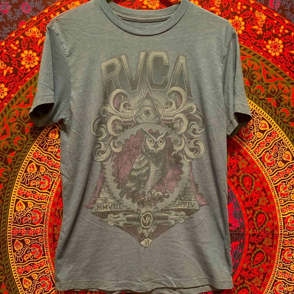 RVCA tee shirt